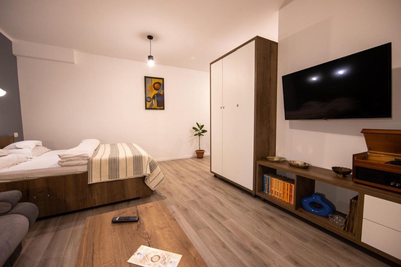 Central Place Apartment Timisoara 2 Bagian luar foto